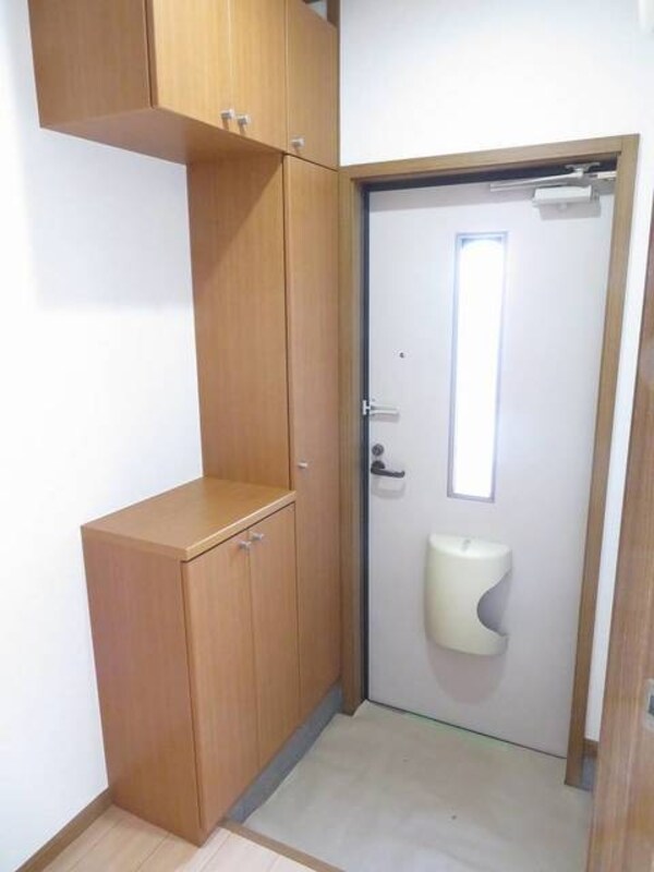 玄関(★お部屋探しは株式会社タウンハウジング東京まで★)