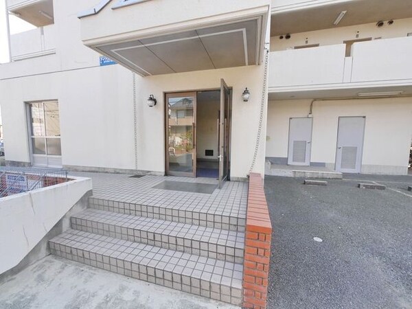 エントランス(★お部屋探しは株式会社タウンハウジング東京まで★)