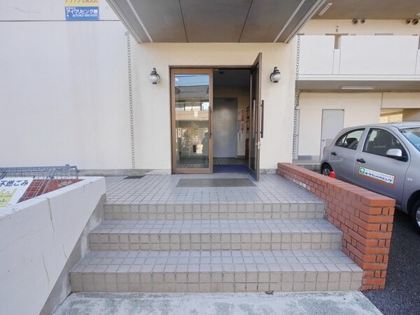 エントランス(★お部屋探しは株式会社タウンハウジング東京まで★)