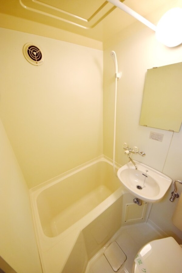バス／シャワールーム等(★お部屋探しは株式会社タウンハウジング東京まで★)