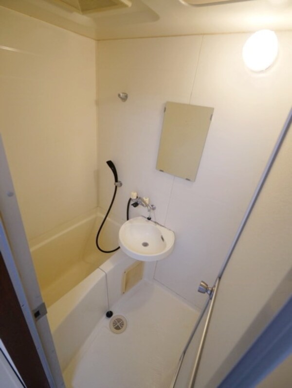 バス／シャワールーム等(★お部屋探しは株式会社タウンハウジング東京まで★)