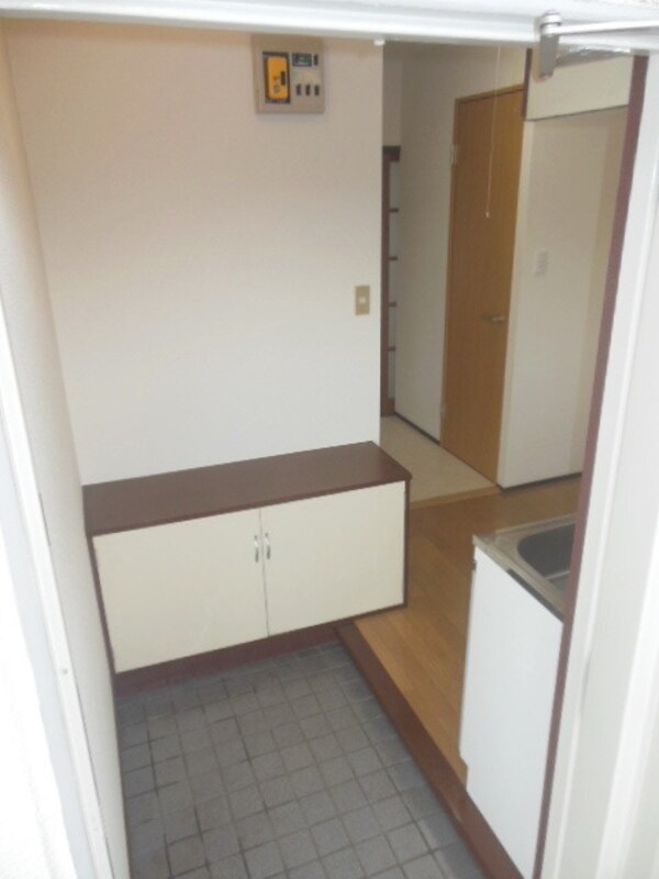 玄関(★お部屋探しは株式会社タウンハウジング東京まで★)