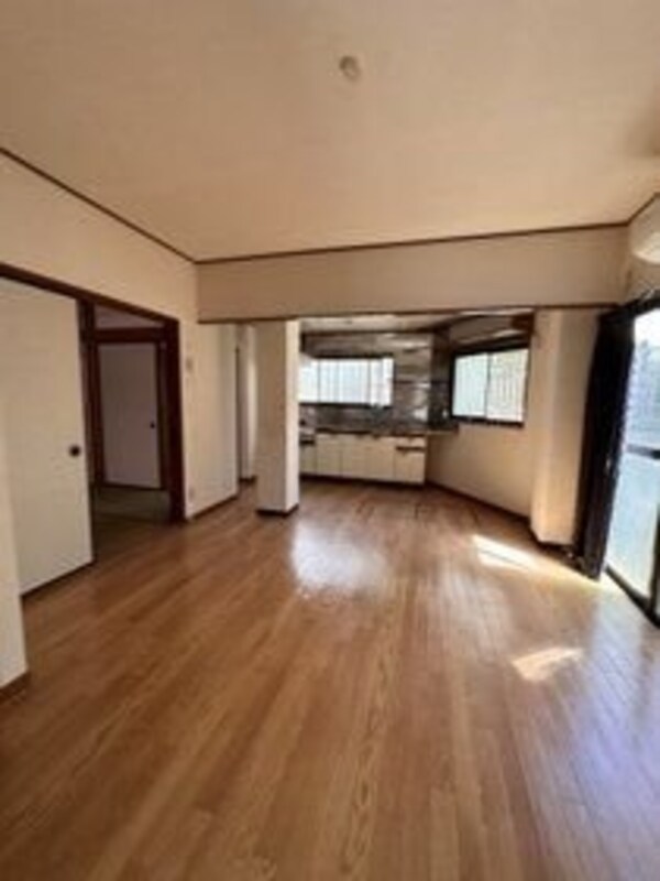 リビング・居室(★お部屋探しは株式会社タウンハウジング東京まで★)