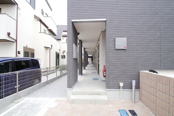 エントランス(★お問い合わせはタウンハウジング聖蹟桜ヶ丘店まで★)