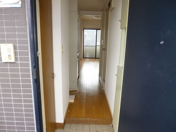 玄関(★お部屋探しは株式会社タウンハウジング東京まで★)