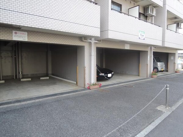 駐車場(★お部屋探しは株式会社タウンハウジング東京まで★)