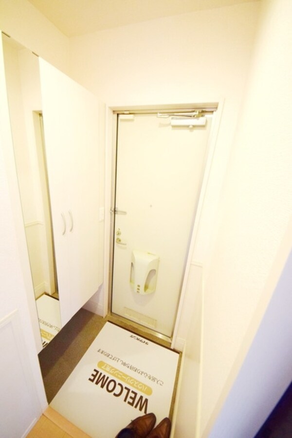 玄関(★お部屋探しは株式会社タウンハウジング東京まで★)