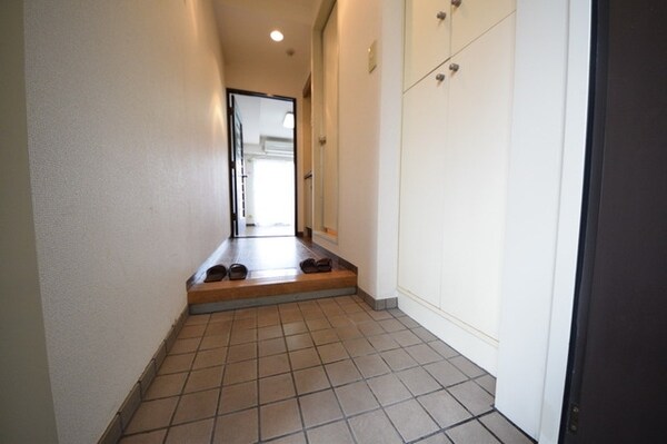 玄関(★お部屋探しは株式会社タウンハウジング東京まで★)