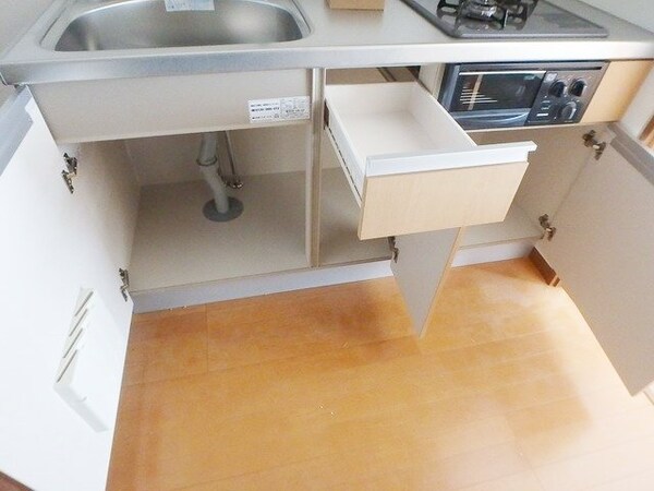 その他(★キッチンの下部収納です★)