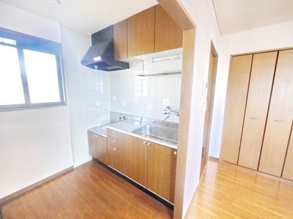 キッチン(★お部屋探しは株式会社タウンハウジング東京まで★)