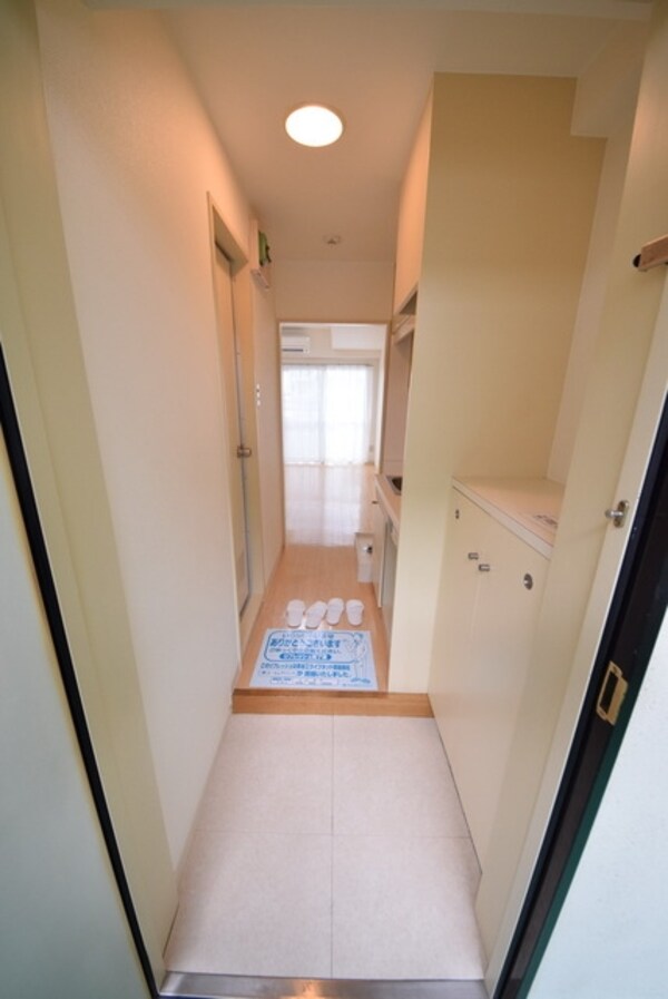 玄関(★お部屋探しは株式会社タウンハウジング東京まで★)