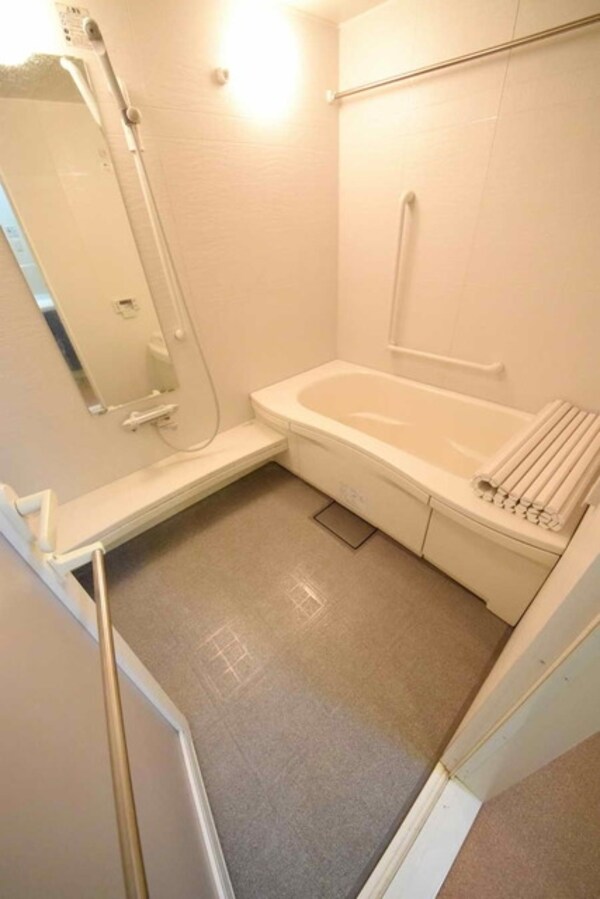 バス／シャワールーム等(★お部屋探しは株式会社タウンハウジング東京まで★)