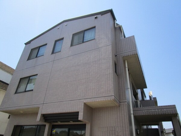 外観(高幡不動駅近くで安心)