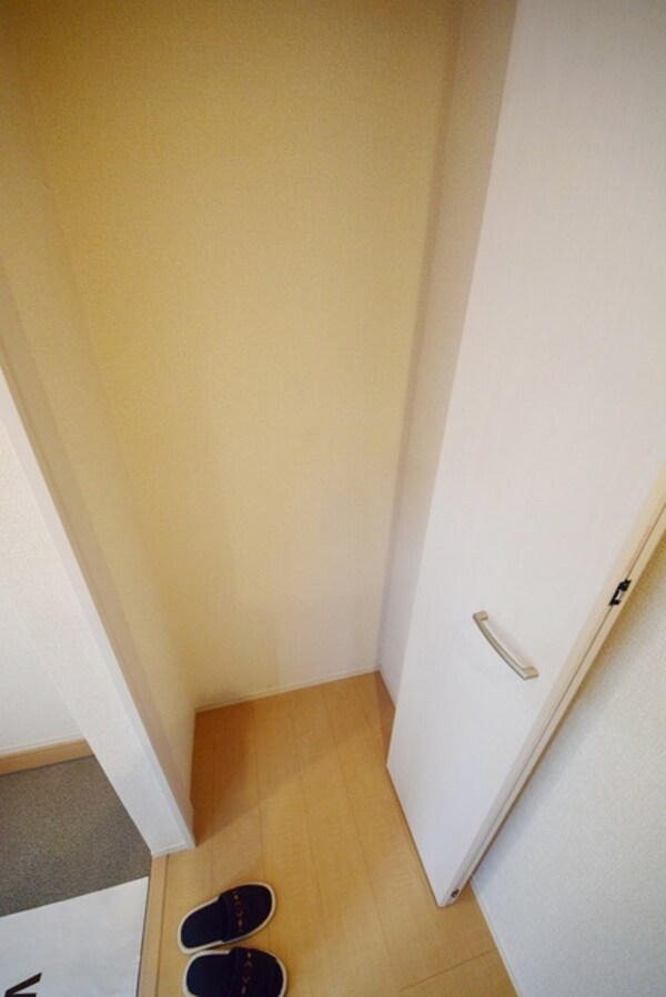 その他(★玄関ホールにも収納あります★)