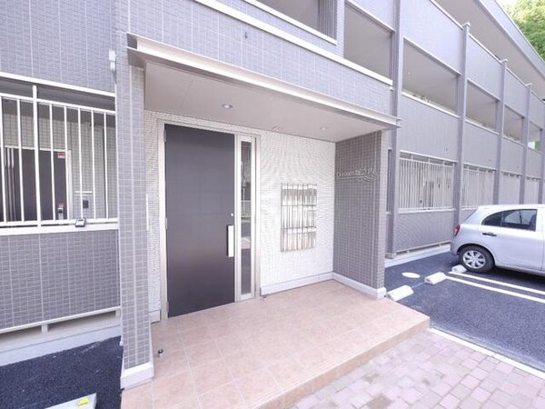 エントランス(★お部屋探しはタウンハウジング高幡不動店まで★)