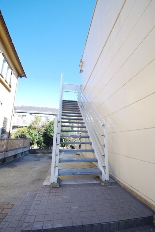 エントランス(★お問い合わせはタウンハウジング聖蹟桜ヶ丘店まで★)