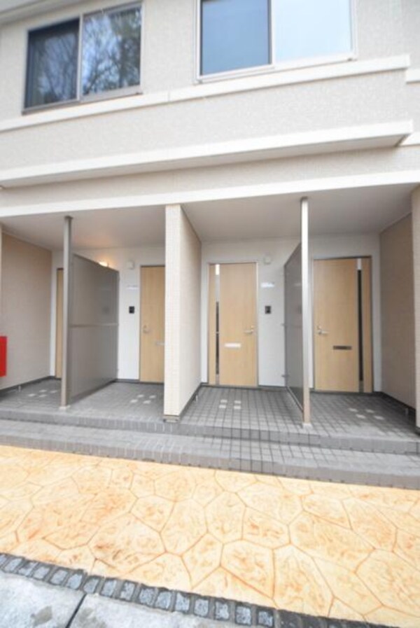 エントランス(★お部屋探しは株式会社タウンハウジング東京まで★)