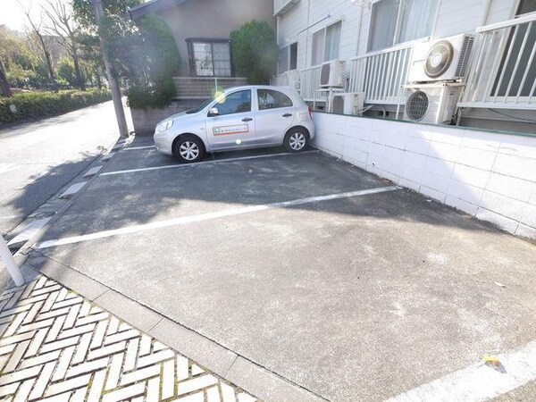 駐車場(★お部屋探しは株式会社タウンハウジング東京まで★)
