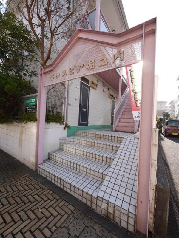 エントランス(★お部屋探しは株式会社タウンハウジング東京まで★)