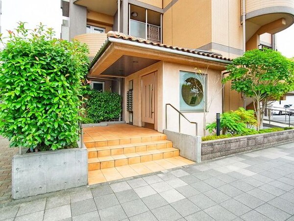 エントランス(★お部屋探しは株式会社タウンハウジング東京まで★)