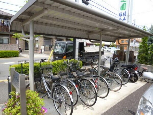共有部分(★やっぱり駐輪場は屋根つきでしょ★★)