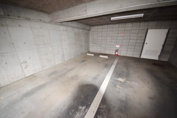 駐車場(★お部屋探しはタウンハウジング聖蹟桜ヶ丘店まで★)