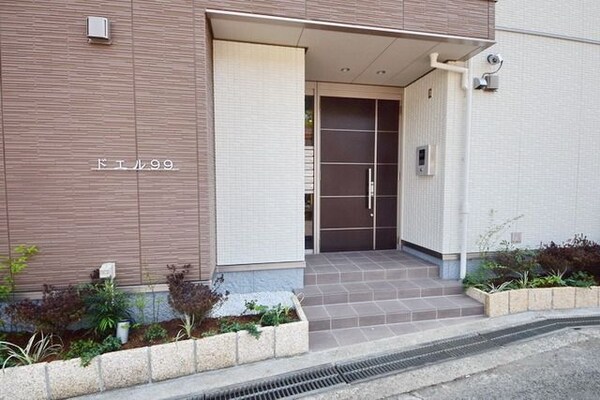 エントランス(★お部屋探しは株式会社タウンハウジング東京まで★)