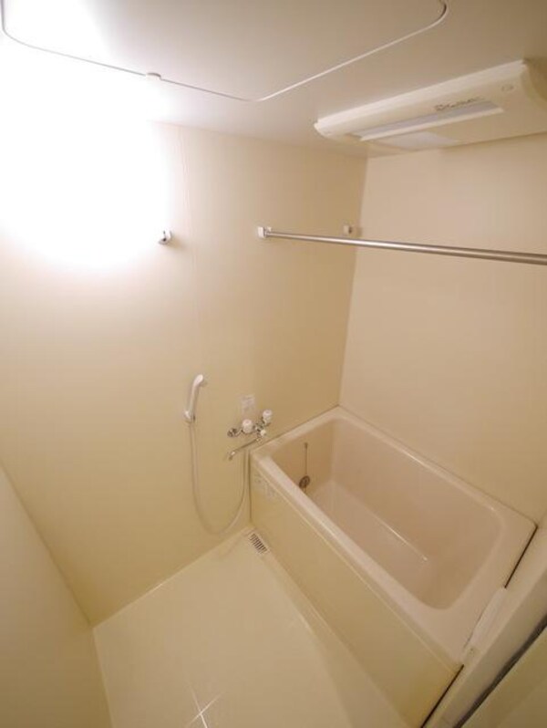 バス／シャワールーム等(★お部屋探しは株式会社タウンハウジング東京まで★)
