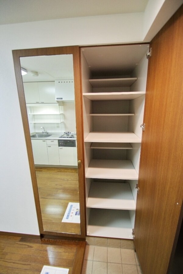 玄関(★お問い合わせはタウンハウジング聖蹟桜ヶ丘店まで★)