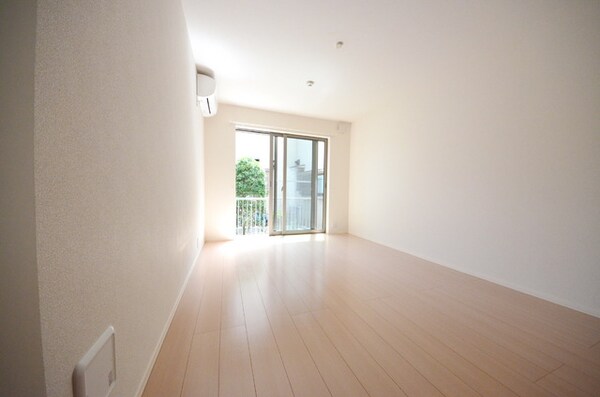 寝室(★お部屋探しは株式会社タウンハウジング東京まで★)