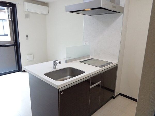 キッチン(★お部屋探しは株式会社タウンハウジング東京まで★)