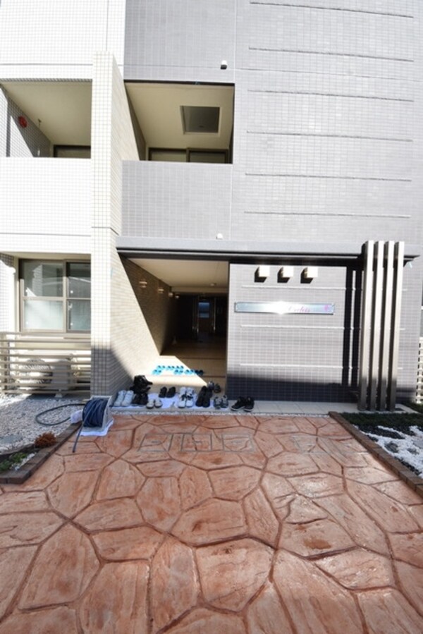 エントランス(★お部屋探しは株式会社タウンハウジング東京まで★)