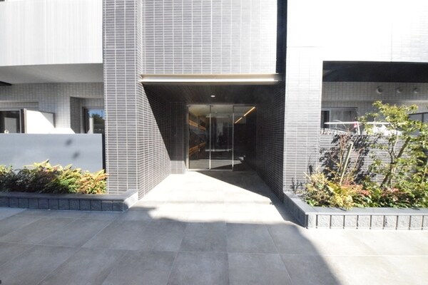 エントランス(★お部屋探しは株式会社タウンハウジング東京まで★)