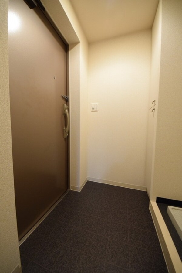 玄関(★お部屋探しは株式会社タウンハウジング東京まで★)