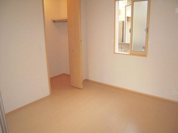 その他室内・内装(★広々クローゼットでお部屋もすっきり★)