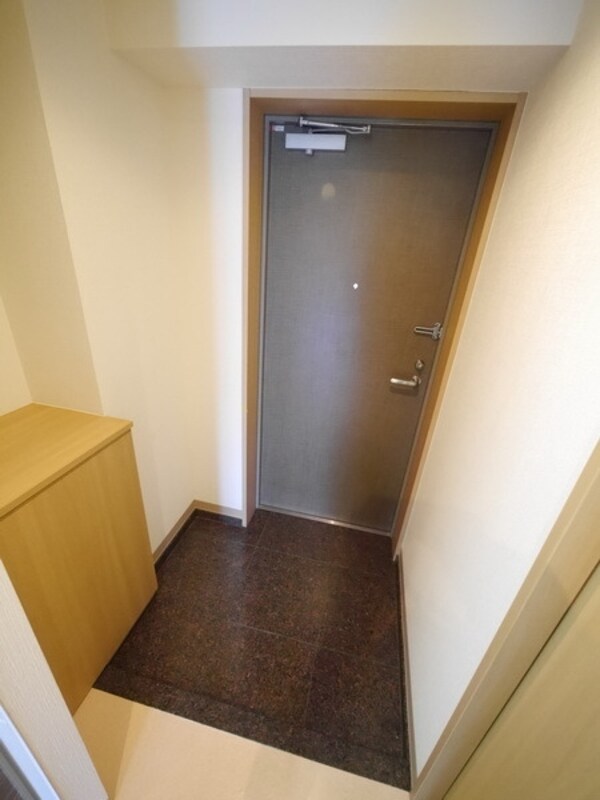 玄関(★お部屋探しは株式会社タウンハウジング東京まで★)