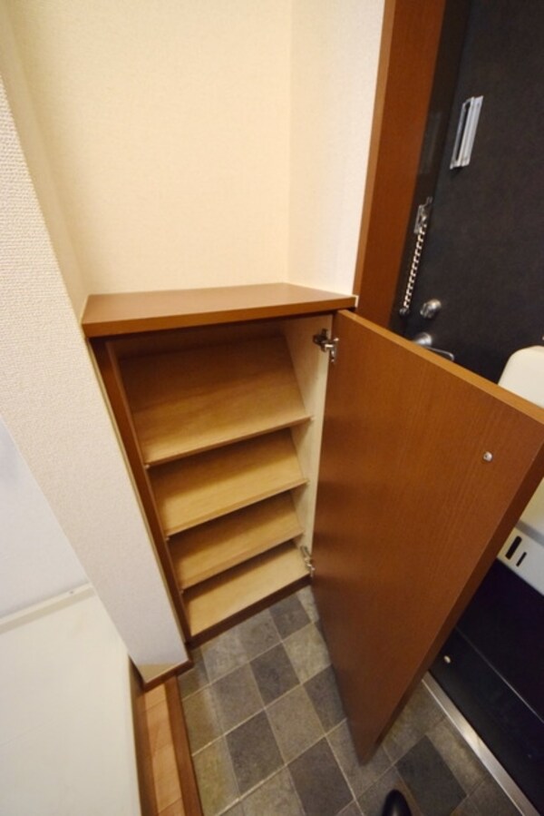 設備(★シューズＢＯＸ★)
