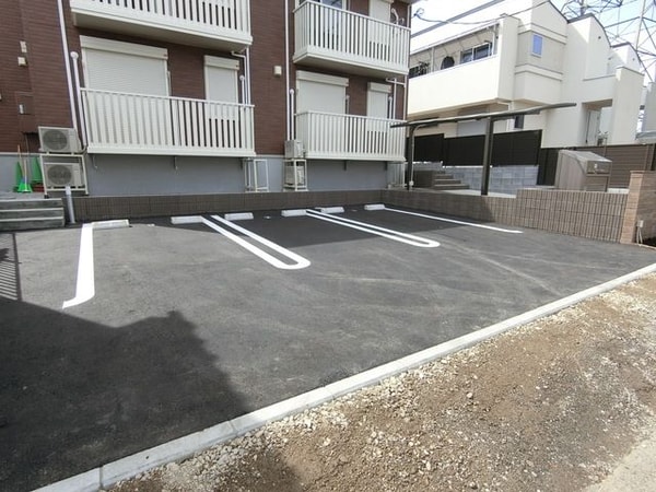 駐車場(★お部屋探しは株式会社タウンハウジング東京まで★)