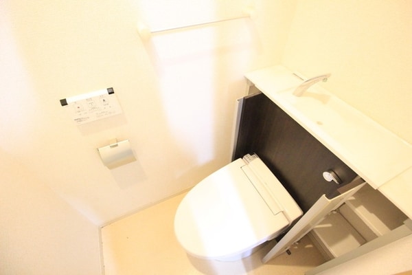 トイレ(★お部屋探しは株式会社タウンハウジング東京まで★)