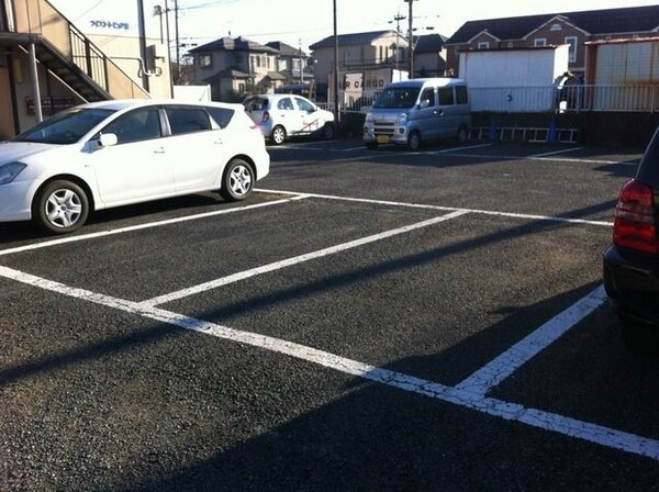 駐車場(♪敷地内駐車場♪)