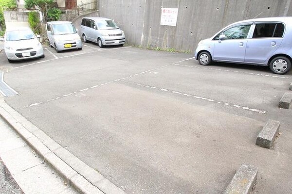 駐車場(★駐車場★)