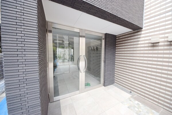 エントランス(★お部屋探しは株式会社タウンハウジング東京まで★)