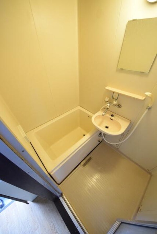 バス／シャワールーム等(★お部屋探しは株式会社タウンハウジング東京まで★)