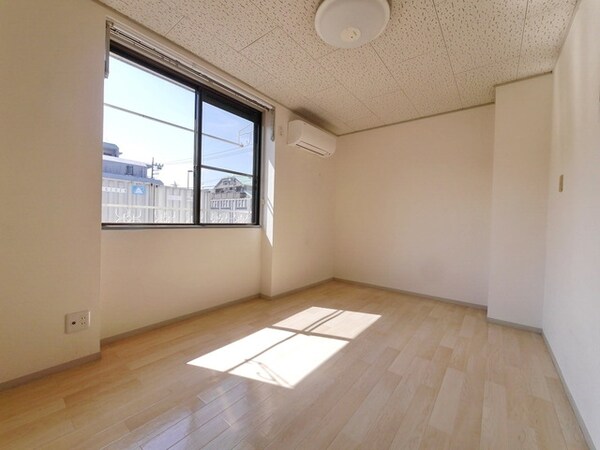 その他室内・内装(同建物別号室参考写真)