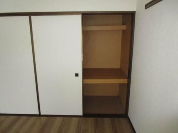 収納(別号室別タイプ参考写真)