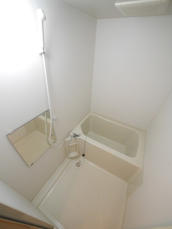 バス／シャワールーム等(★お部屋探しは株式会社タウンハウジング東京まで★)