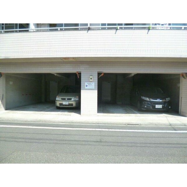 駐車場(★お部屋探しは株式会社タウンハウジング東京まで★)