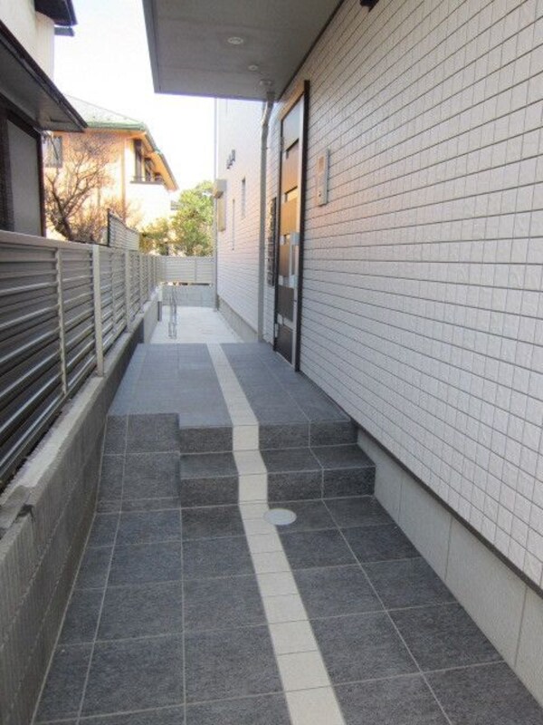 エントランス(★お部屋探しはタウンハウジング府中店まで★)