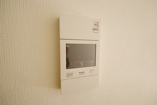設備(★モニター付きのインターホンです★)