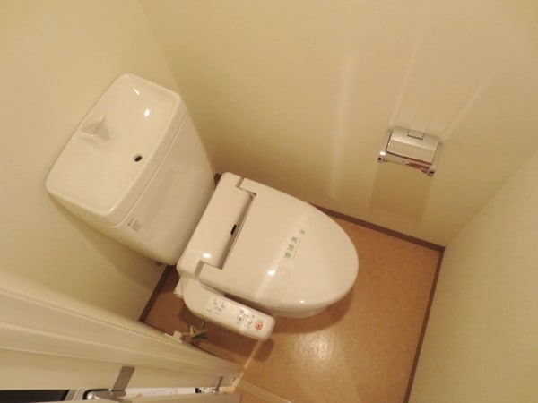 トイレ(★温水洗浄便座付きトイレです。★)
